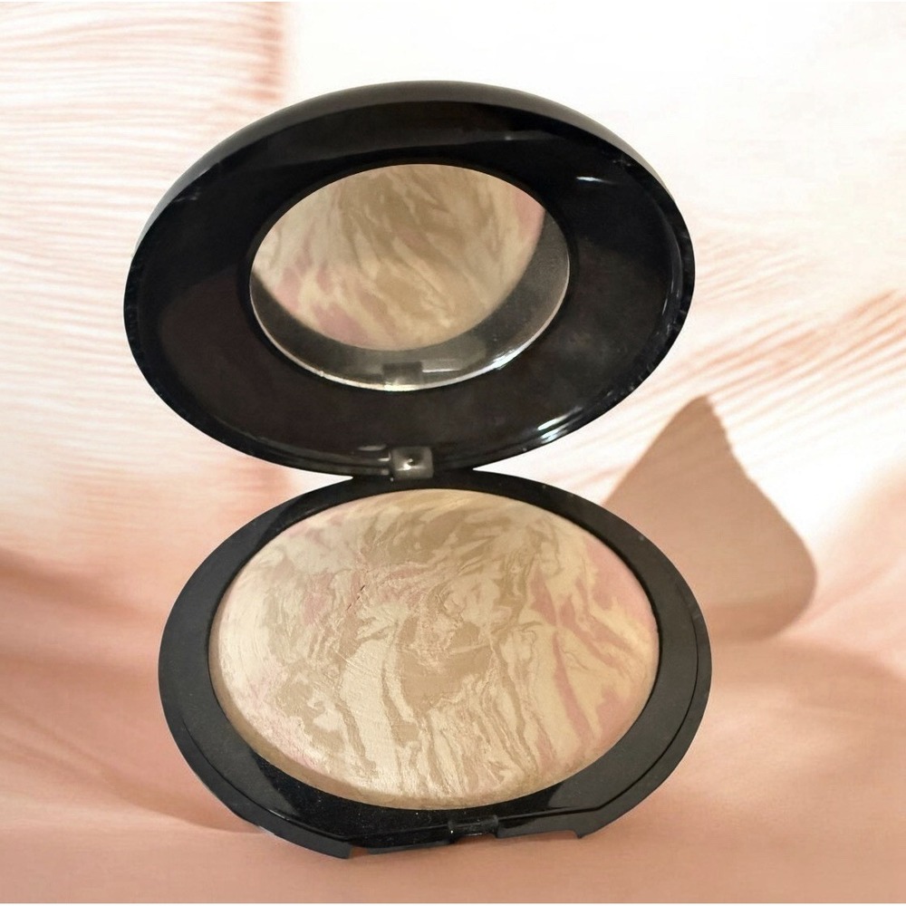 Laura Geller Baked Balance n Brighten foundation PORCELAIN JUMBO SIZE. NWOB